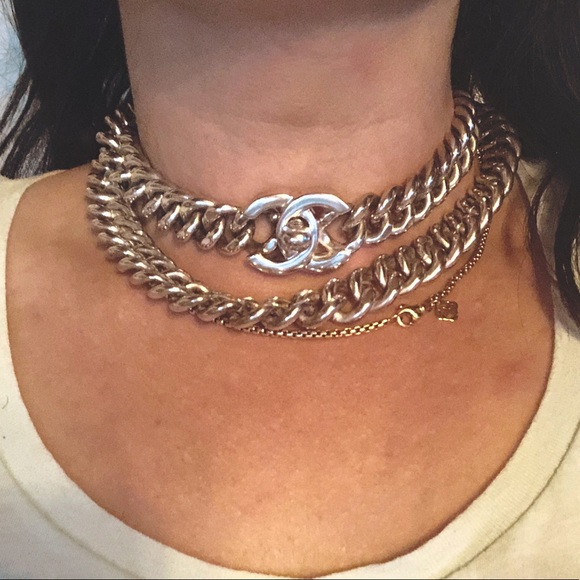 SOLD Chanel vintage turnlock chain belt necklace - Picture 2 of 8